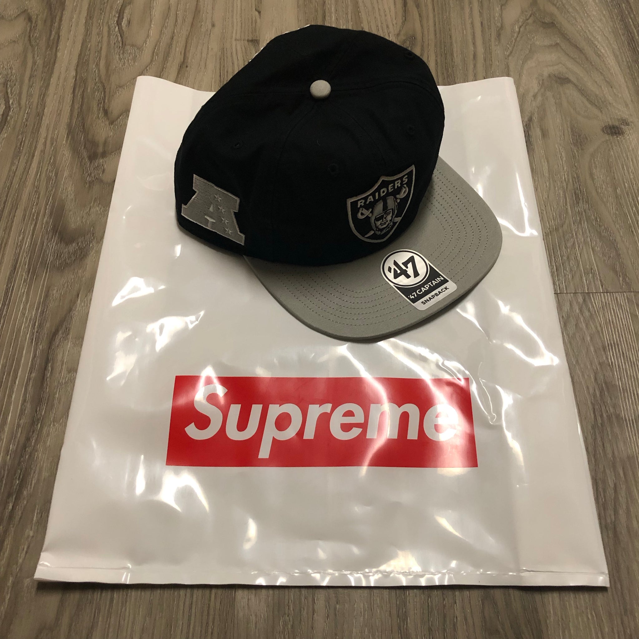 Supreme Hat – LIVESTRONG4EVER